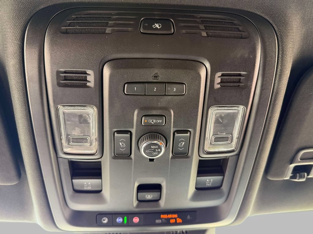 Used 2023 Cadillac Escalade ESV Premium Luxury AWD/4WD image 30
