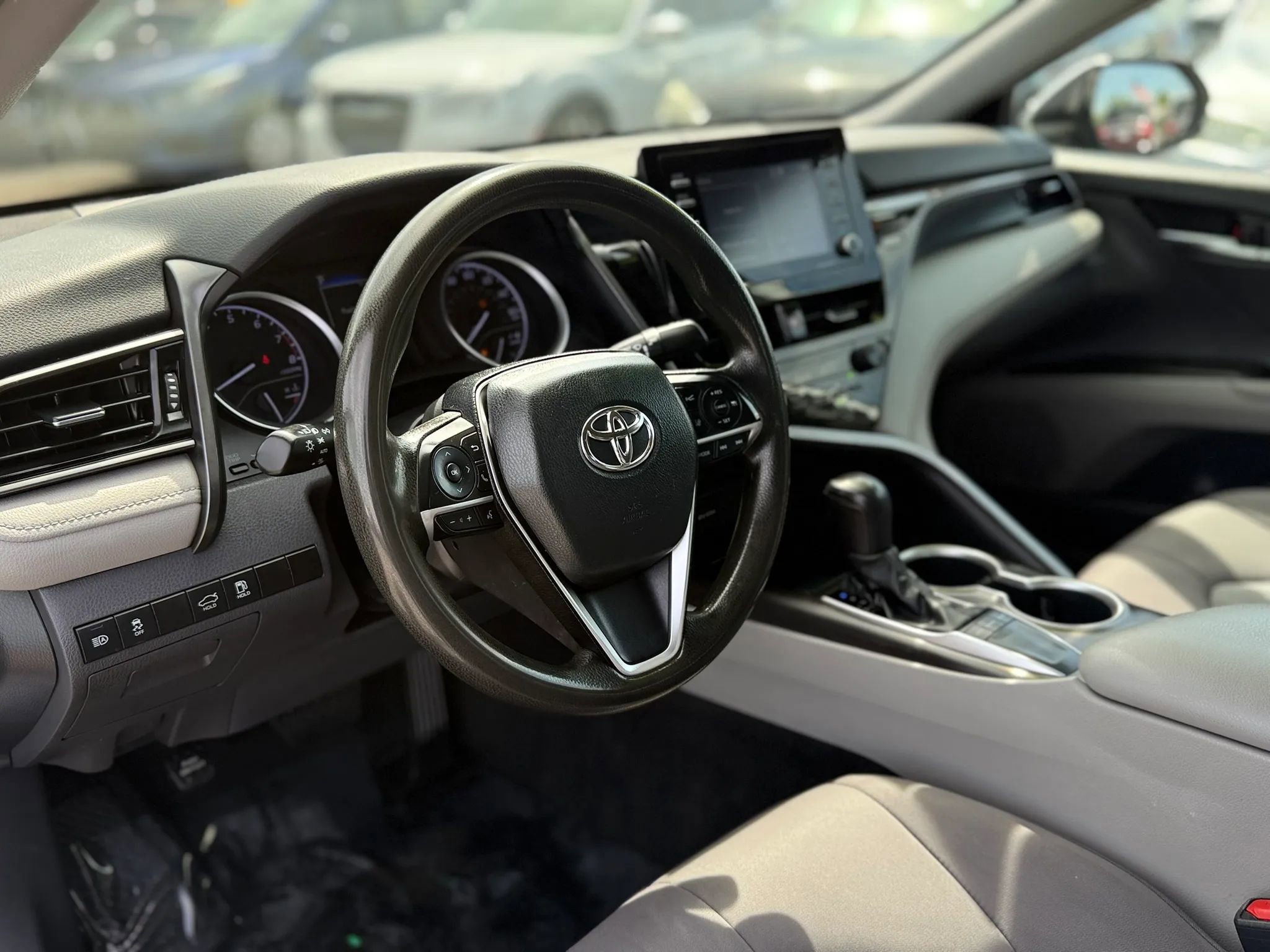 Used 2023 Toyota Camry LE image 10