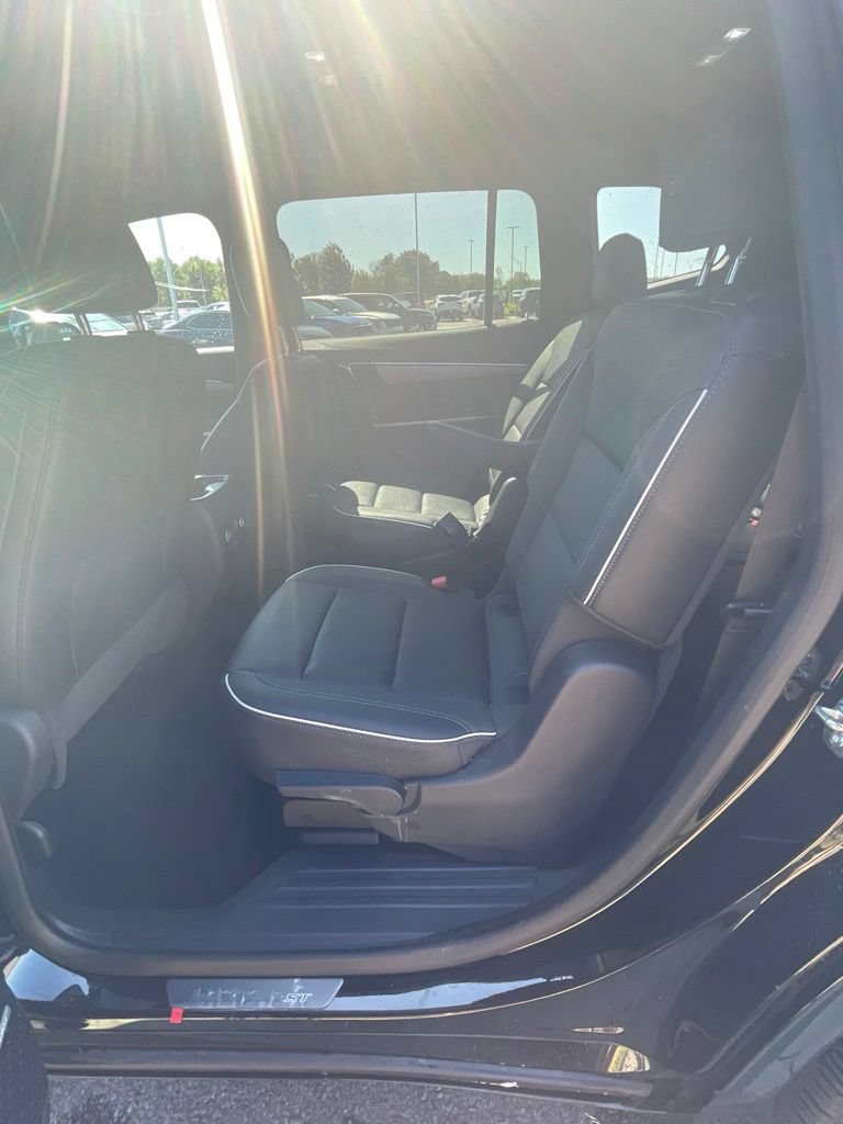 Used 2025 Buick Enclave Sport Touring FWD image 22