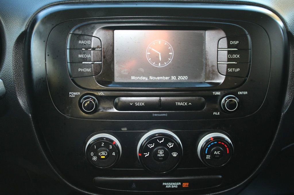 Used 2017 Kia Soul w/ Convenience Package image 24