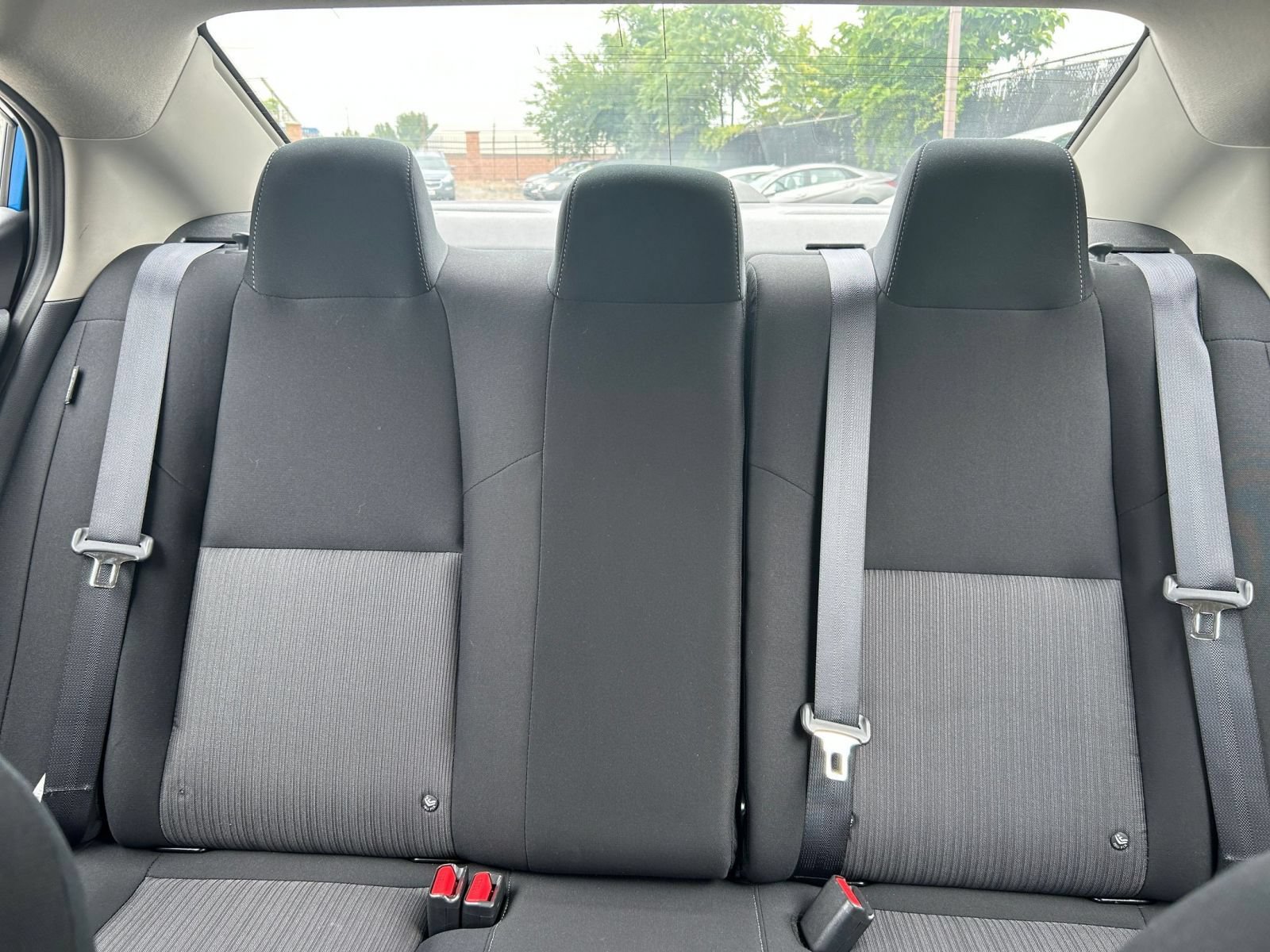 Used 2025 Nissan Sentra SV FWD image 32