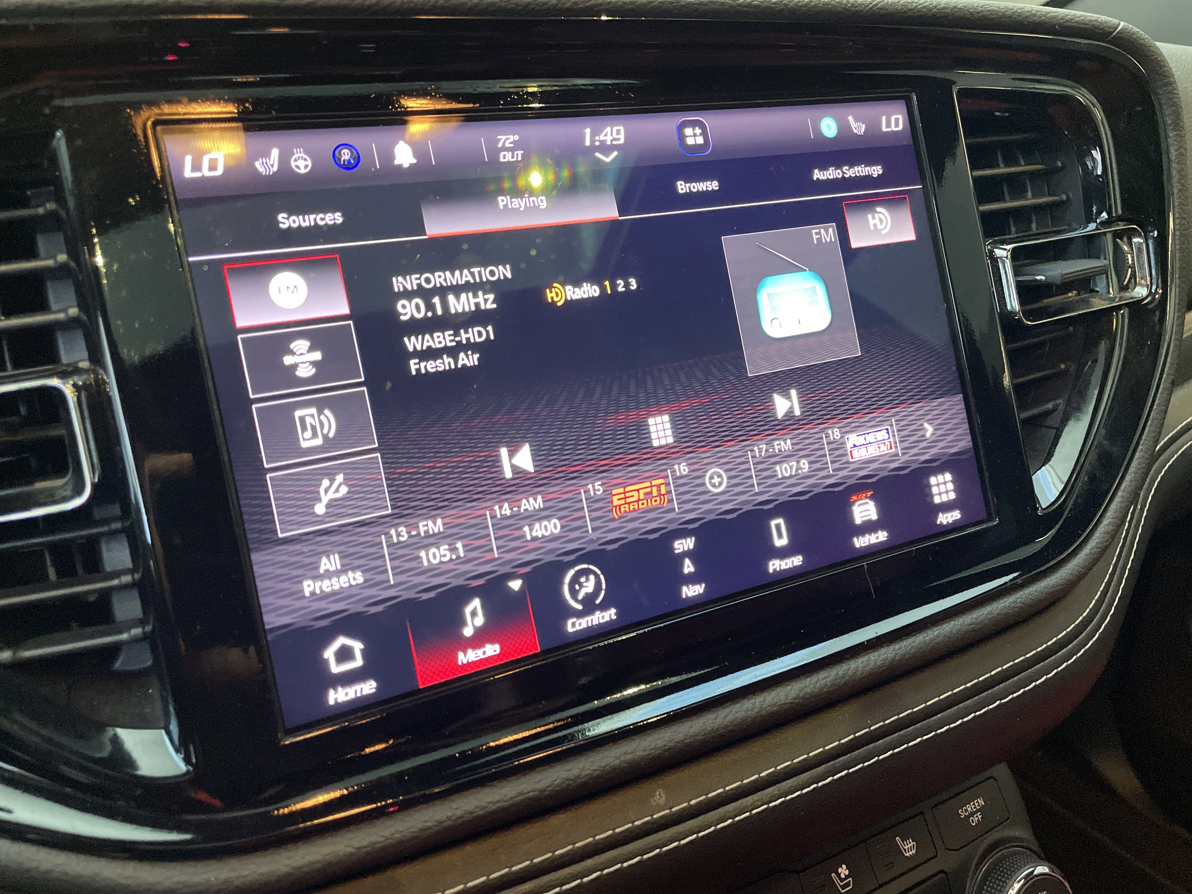 Used 2021 Dodge Durango SRT Hellcat w/ Technology Group AWD/4WD image 28