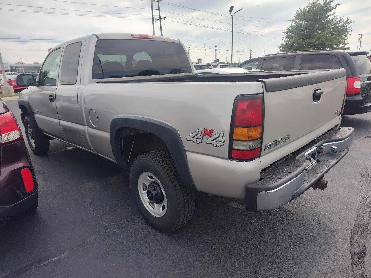Used 2007 GMC Sierra 2500 W/T w/ Snow Plow Prep Package AWD/4WD image 5