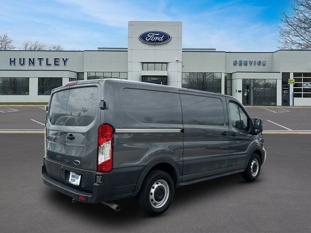 Used 2022 Ford Transit 150 Low Roof RWD image 4