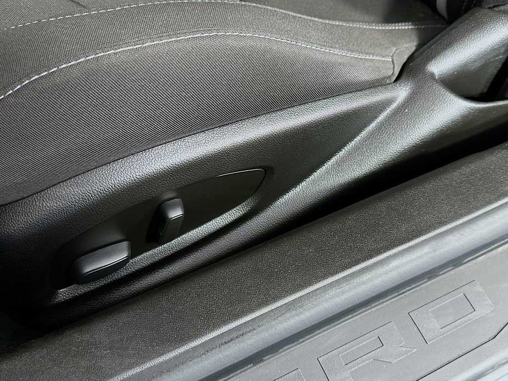 Used 2024 Chevrolet Camaro LT w/ Technology Package image 19