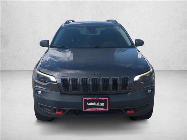 Used 2019 Jeep Cherokee Trailhawk AWD/4WD image 2