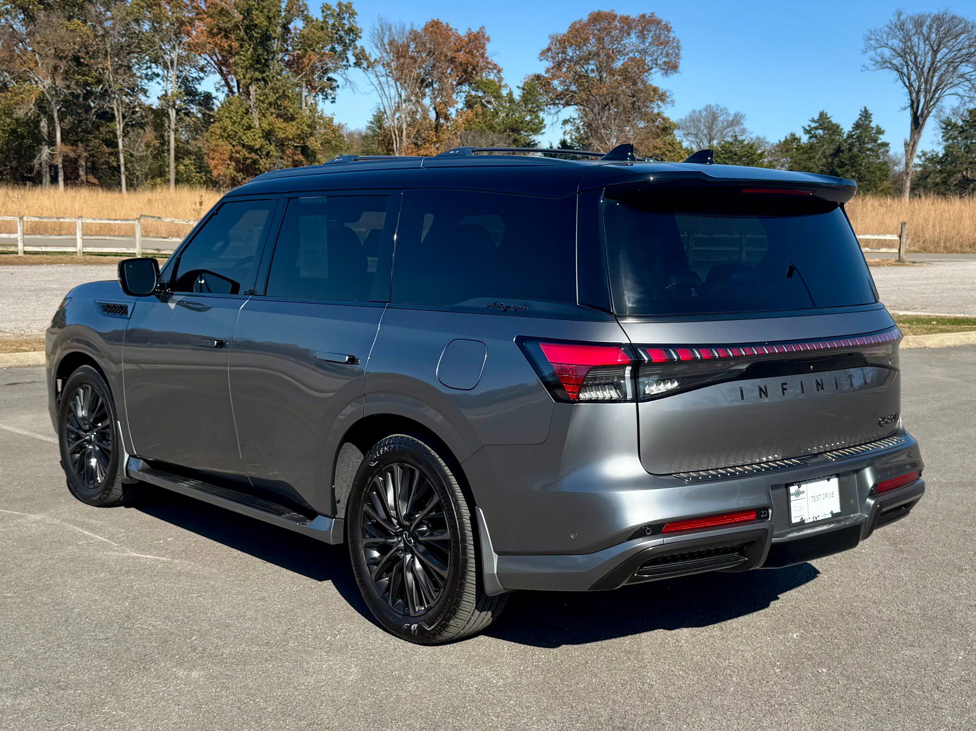 Used 2025 INFINITI QX80 Autograph w/ Autograph Exterior Package image 4