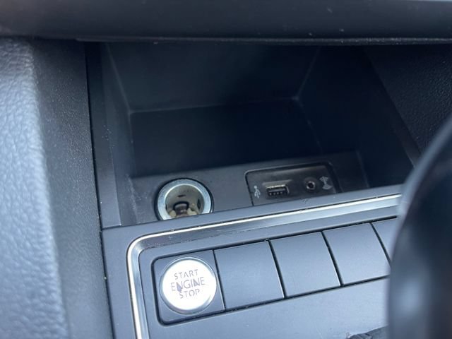 Used 2016 Volkswagen Jetta SE FWD image 21