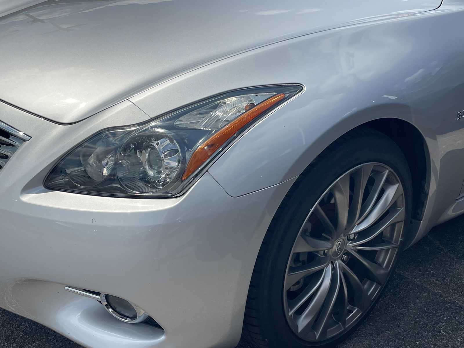 Used 2014 INFINITI Q60 Convertible w/ Premium Package RWD image 11