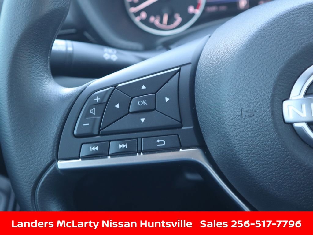 Used 2025 Nissan Sentra SV w/ Trunk Package image 24