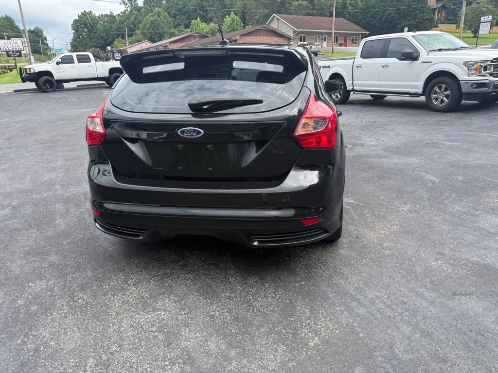 Used 2014 Ford Focus ST w/ Equipment Group 202A FWD image 16