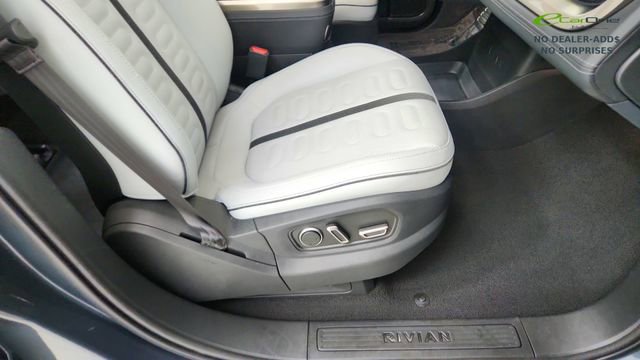 Used 2024 Rivian R1S Adventure AWD/4WD image 19