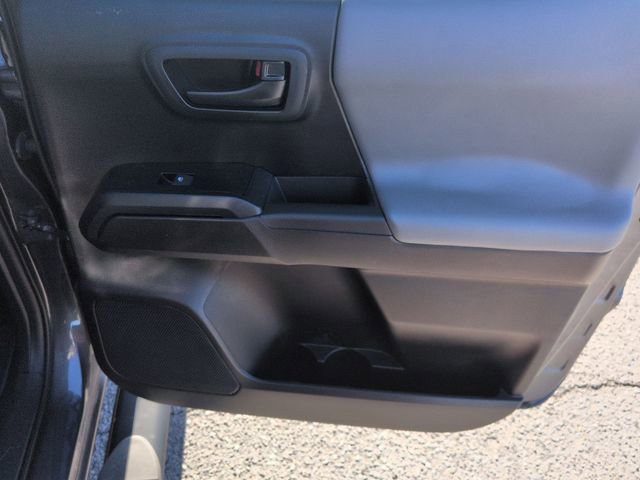 Used 2020 Toyota Tacoma SR w/ SR Convenience Package RWD image 29