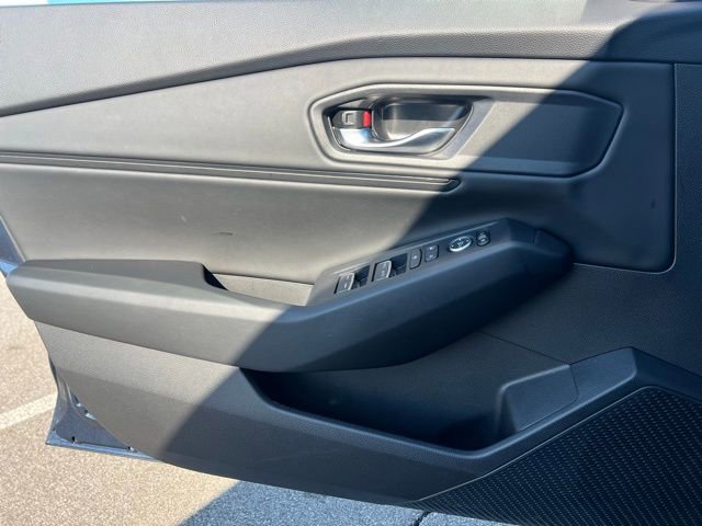 Used 2023 Honda Accord EX image 24