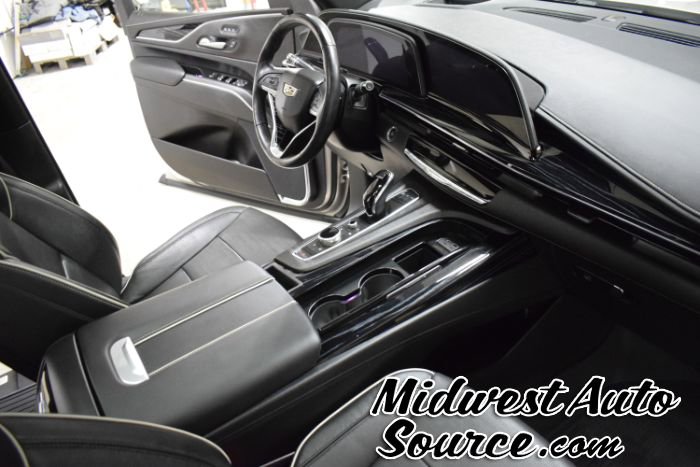 Used 2023 Cadillac Escalade ESV Sport w/ LPO, Illumination Package image 33