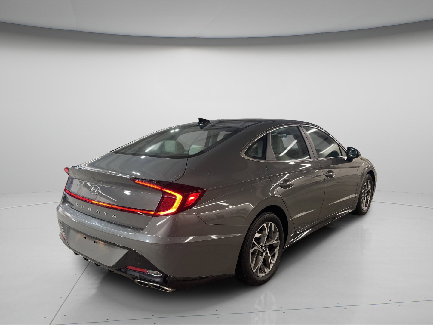 Used 2023 Hyundai Sonata SEL image 5