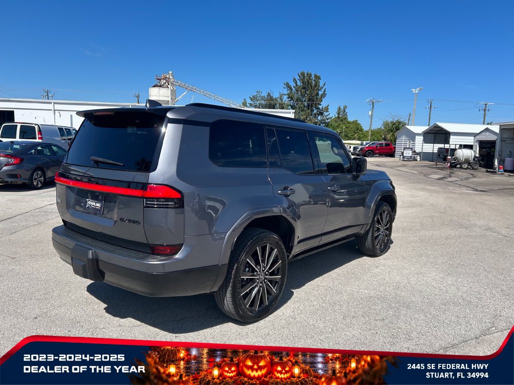 Used 2025 Lexus GX 550 w/ Cold Area Package AWD/4WD image 5
