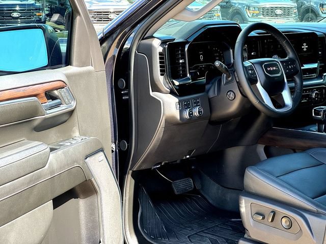 Used 2024 GMC Sierra 1500 SLT AWD/4WD image 8