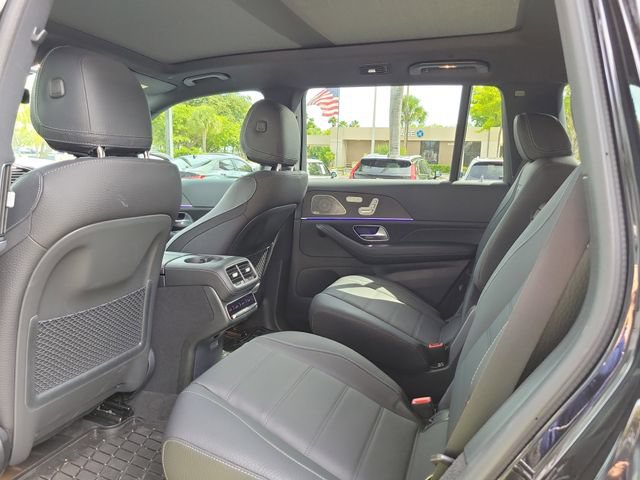 Used 2026 Mercedes-Benz GLS 580 4MATIC image 11