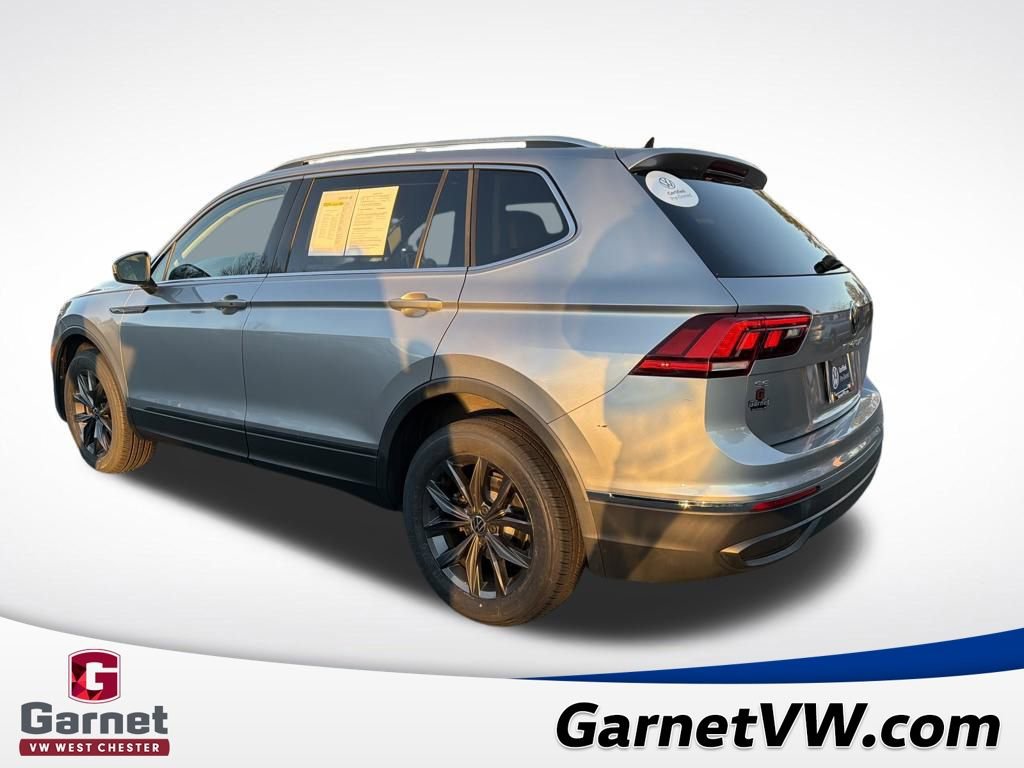 Certified 2022 Volkswagen Tiguan SE image 3