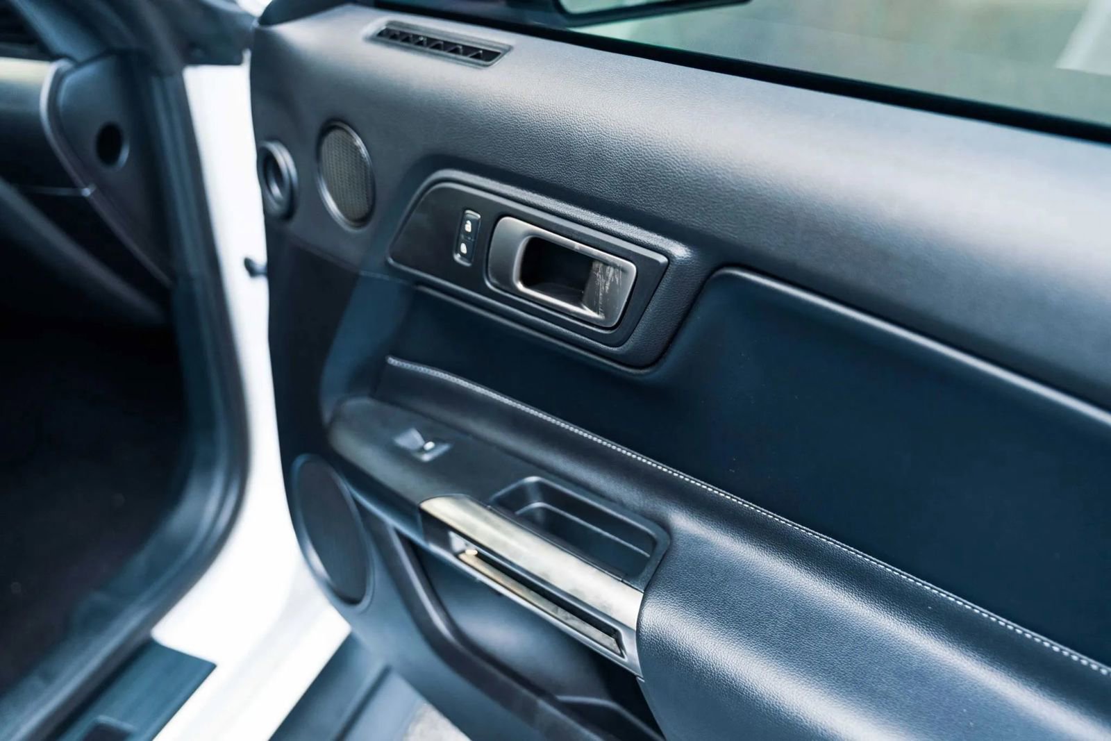 Used 2020 Ford Mustang Shelby GT500 w/ Technology Package image 19