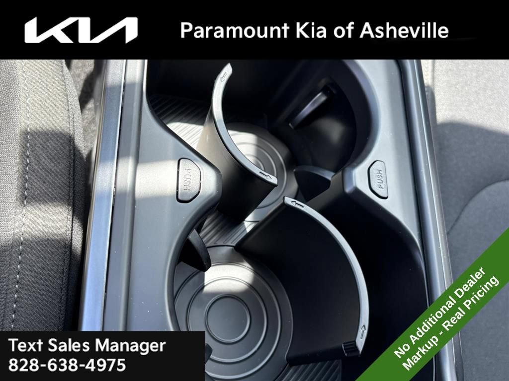 New 2026 Kia K4 FWD image 26