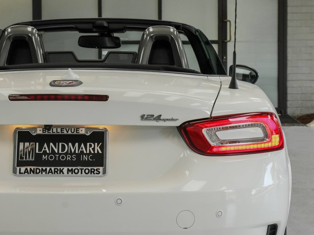 Used 2019 FIAT 124 Spider Abarth w/ Convenience Group RWD image 24
