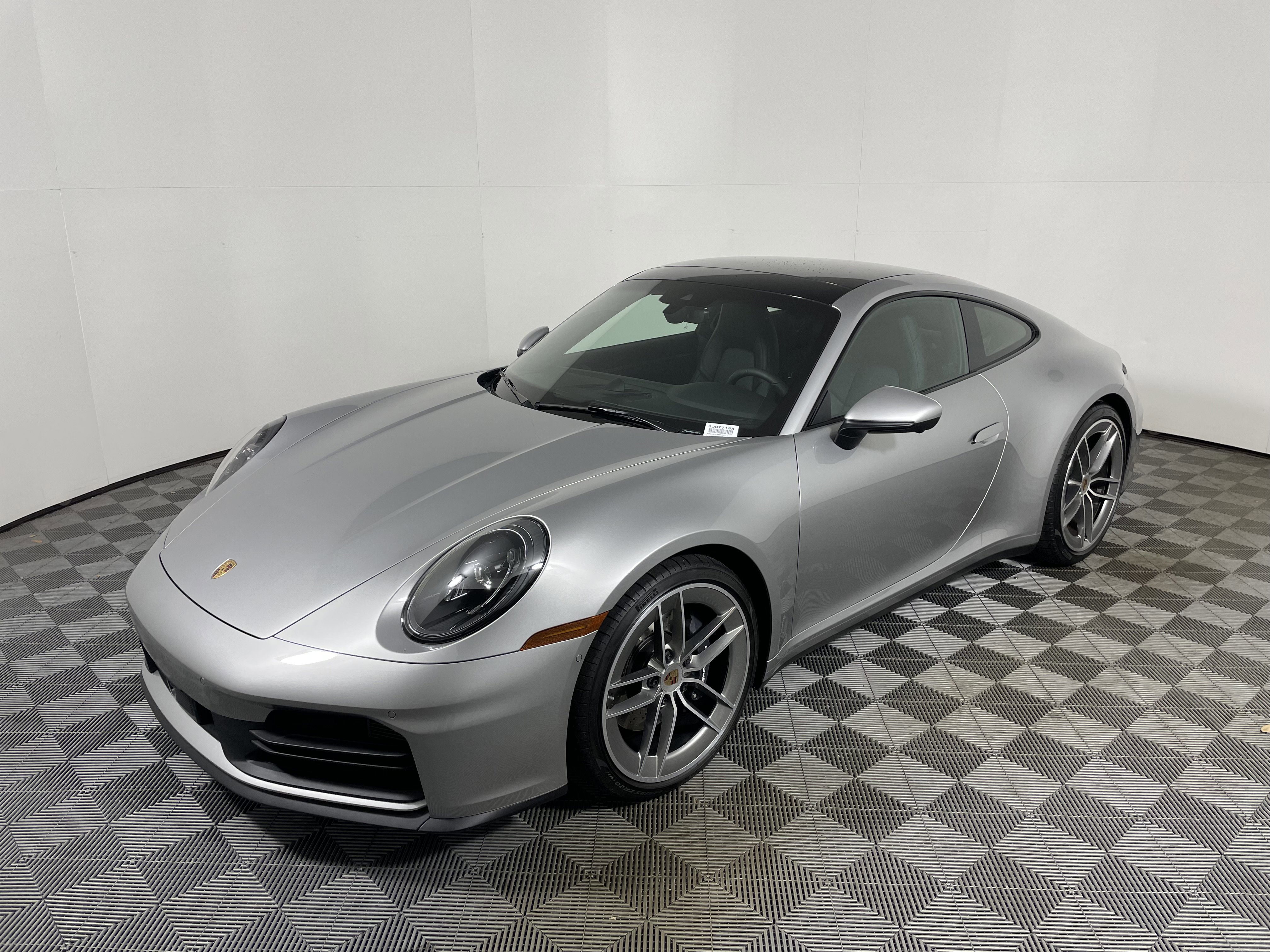 Used 2025 Porsche 911 Carrera image 11