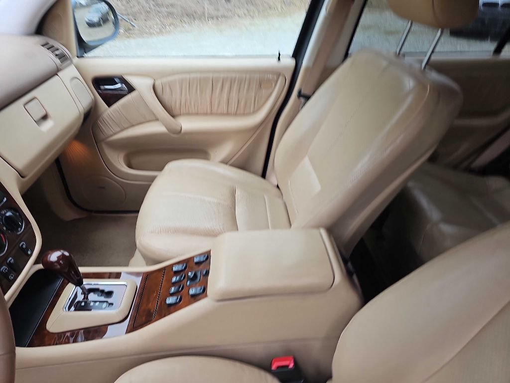 Used 2001 Mercedes-Benz ML 430 4MATIC image 7