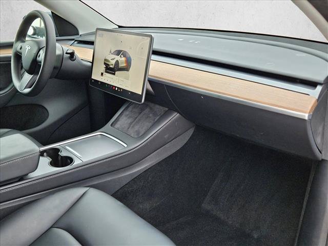 Used 2025 Tesla Model Y Long Range AWD/4WD image 22
