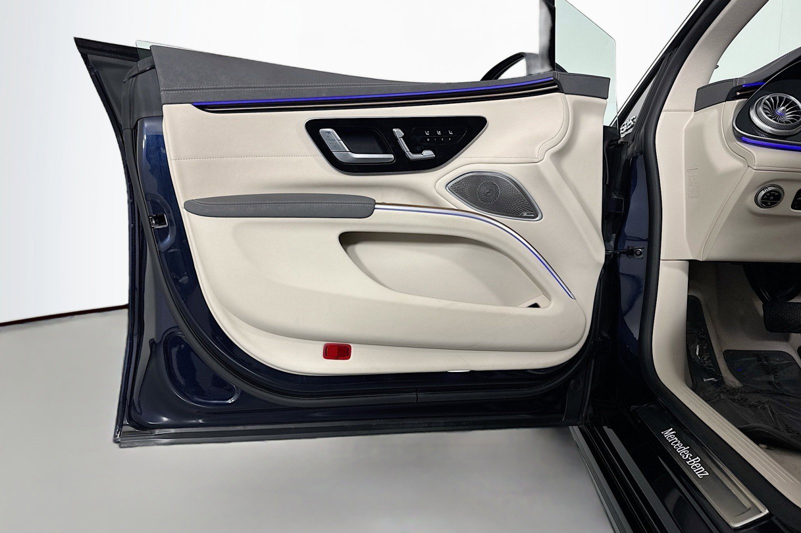 Certified 2023 Mercedes-Benz EQS 580 EQS 580 image 21