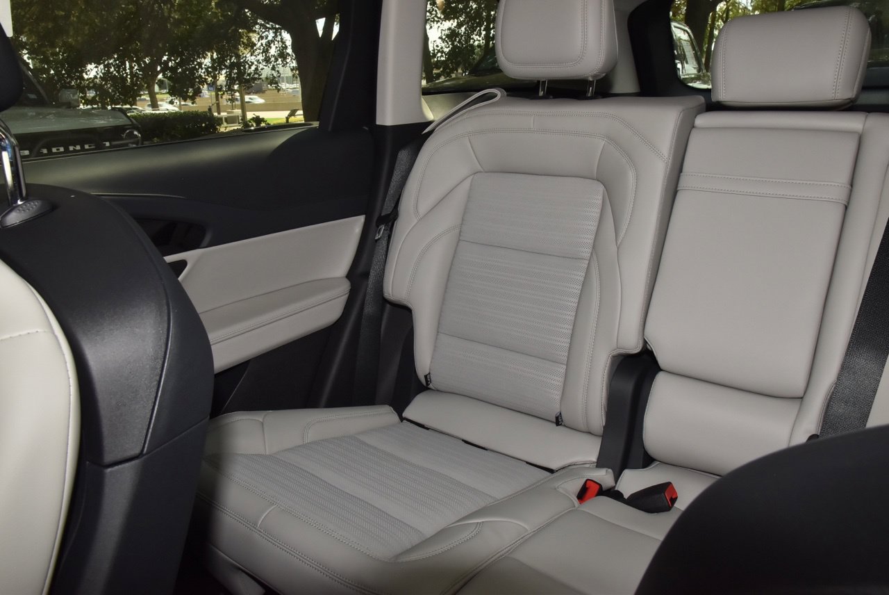 New 2026 Lincoln Nautilus Reserve AWD/4WD image 19
