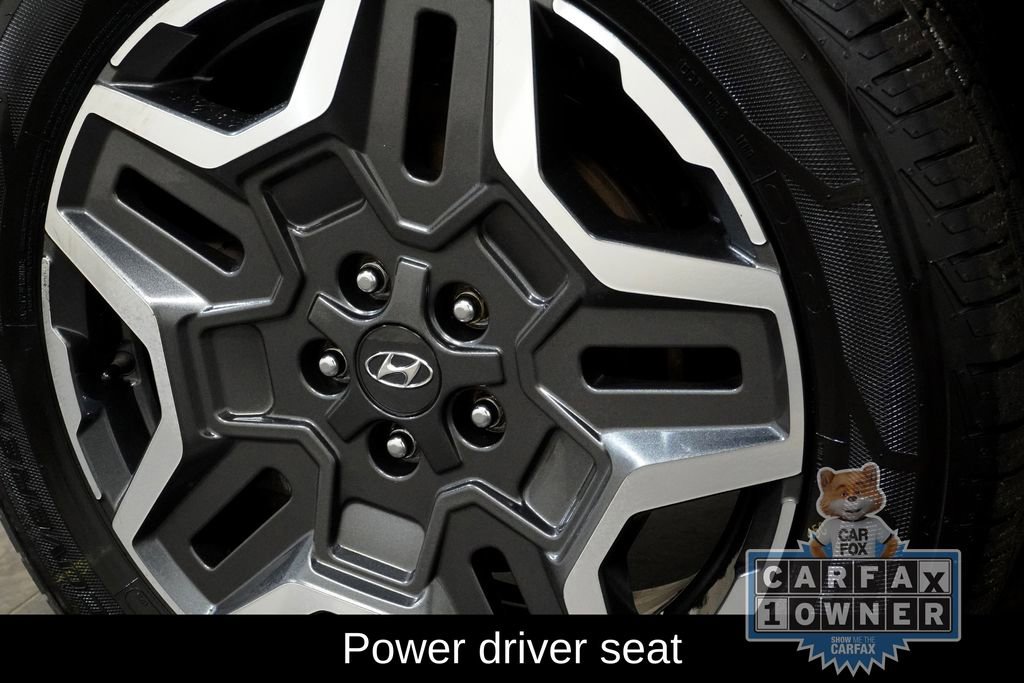 Used 2023 Hyundai Santa Fe Limited w/ Cargo Package image 13