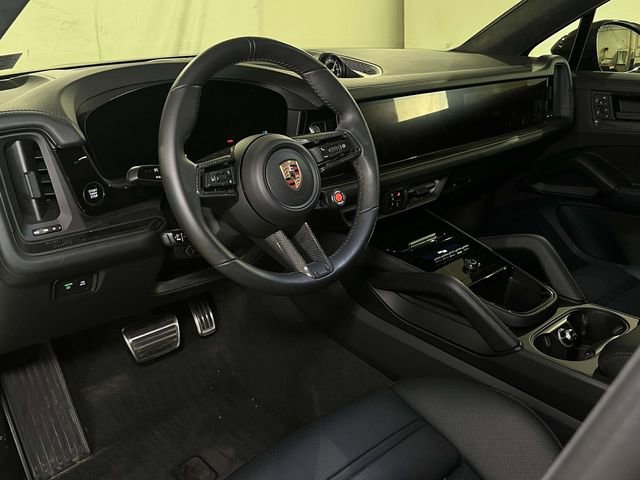 Certified 2026 Porsche Cayenne Turbo GT AWD/4WD image 16