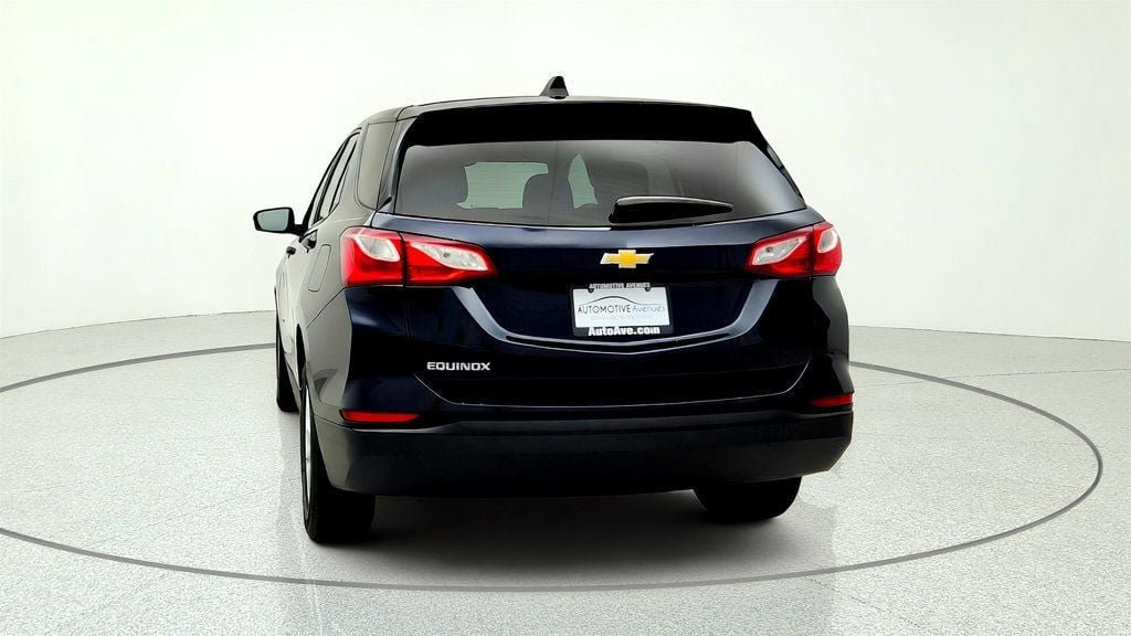 Used 2020 Chevrolet Equinox LS w/ LS Convenience Package FWD image 6