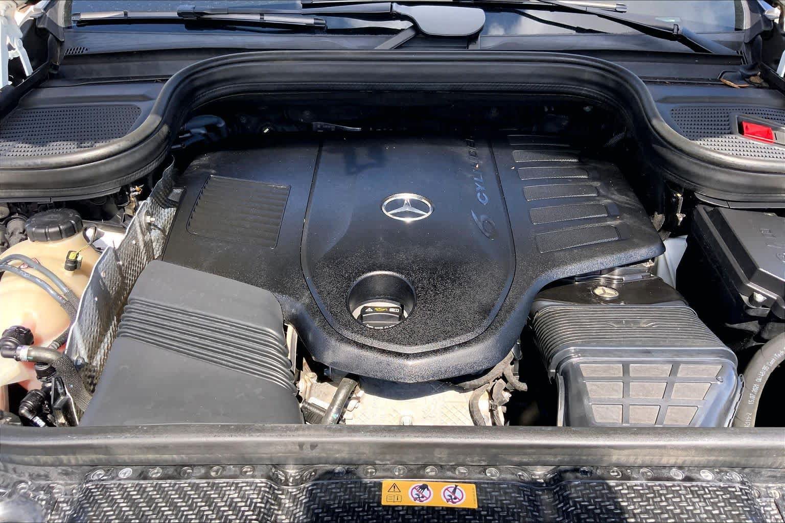 Used 2022 Mercedes-Benz GLS 450 4MATIC image 32