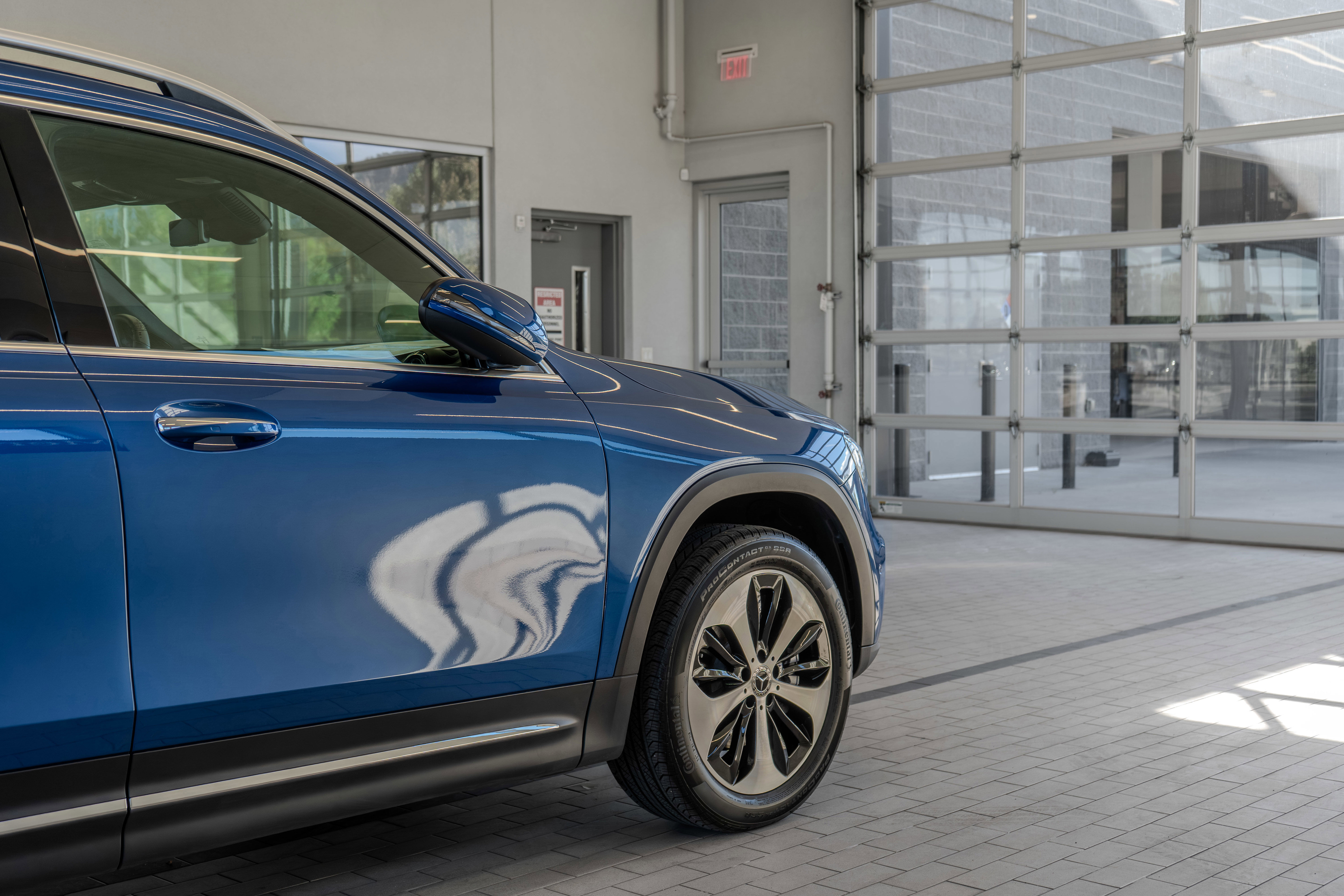 Certified 2025 Mercedes-Benz GLB 250 4MATIC image 32