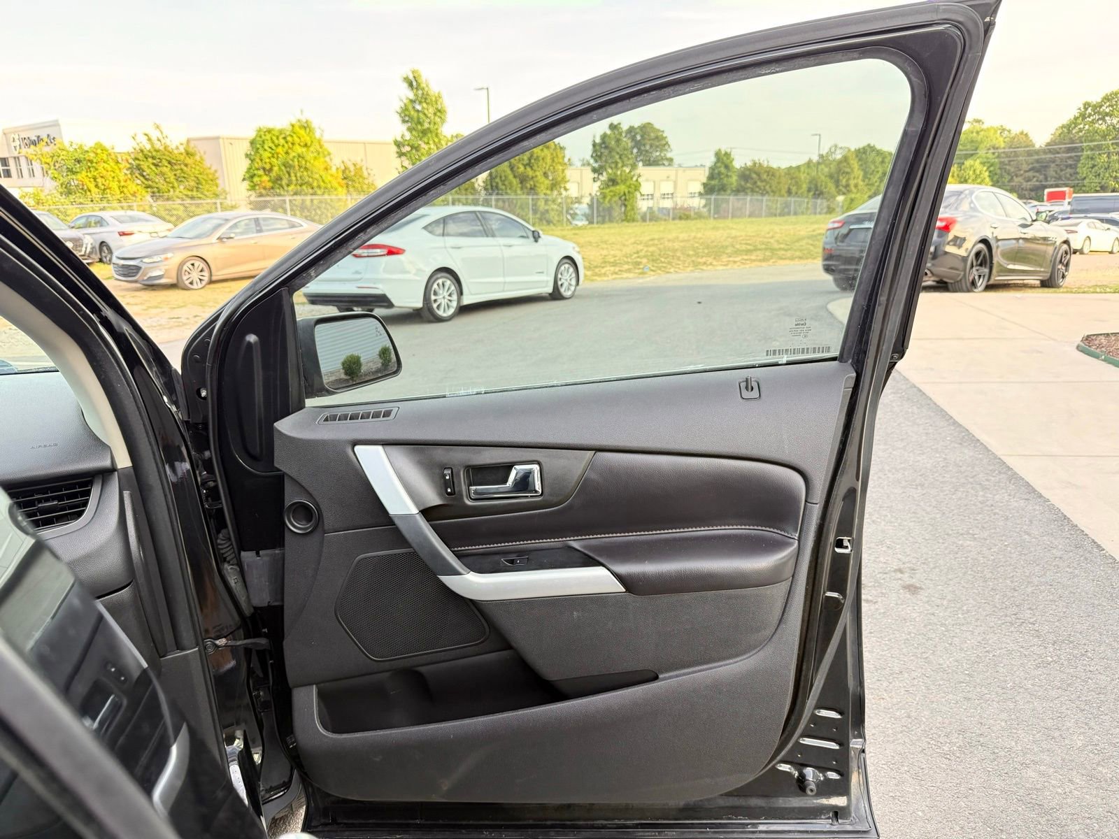 Used 2013 Ford Edge Limited AWD/4WD image 26