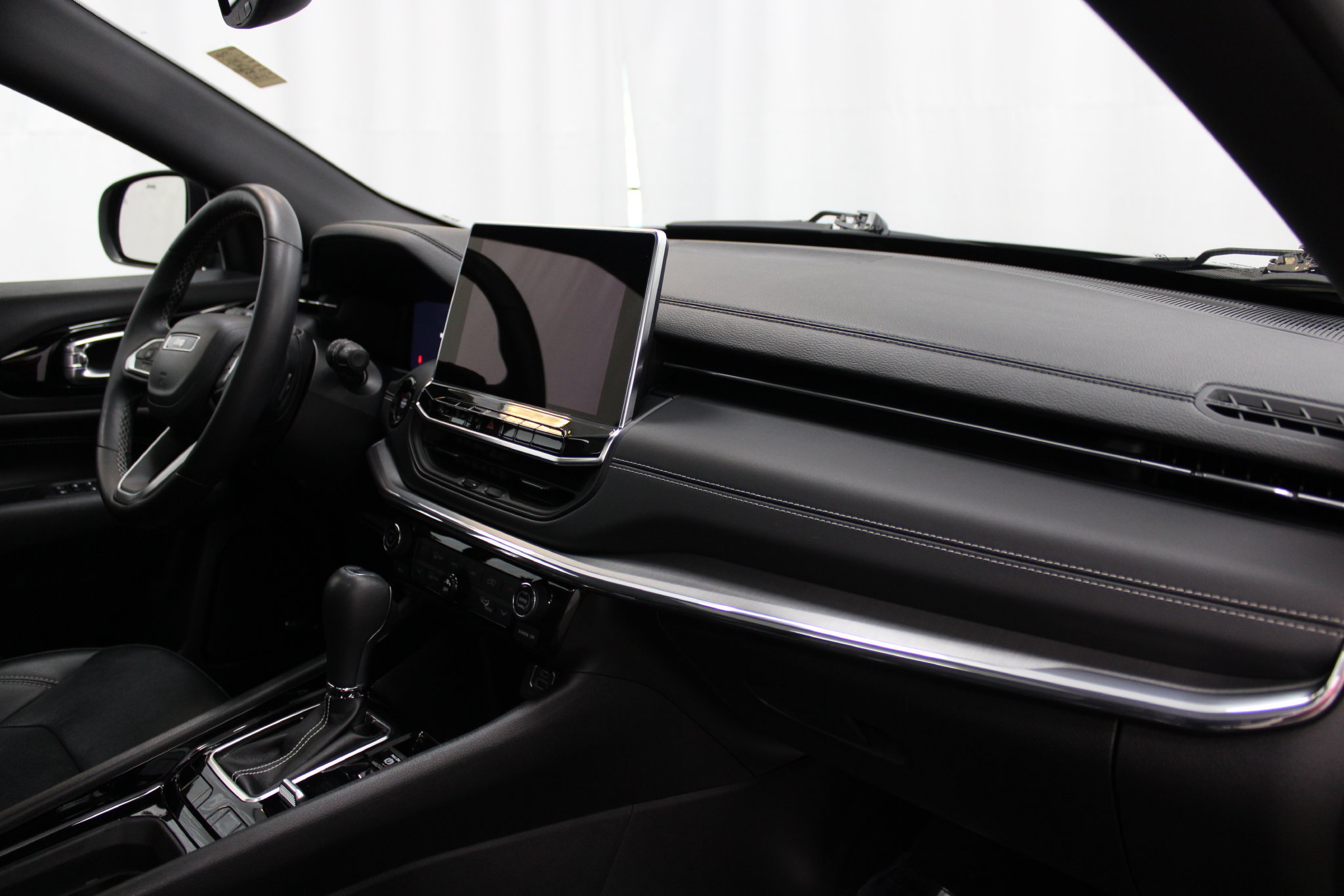 Used 2022 Jeep Compass High Altitude AWD/4WD image 25