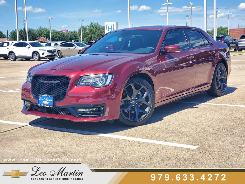 Used 2023 Chrysler 300 S w/ Comfort Group RWD image 1