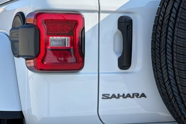New 2026 Jeep Wrangler Unlimited Sahara AWD/4WD image 24