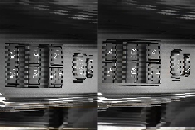 Used 2015 Toyota Camry image 23