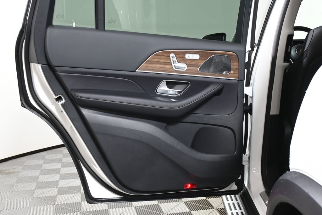 New 2026 Mercedes-Benz GLS 450 4MATIC image 26
