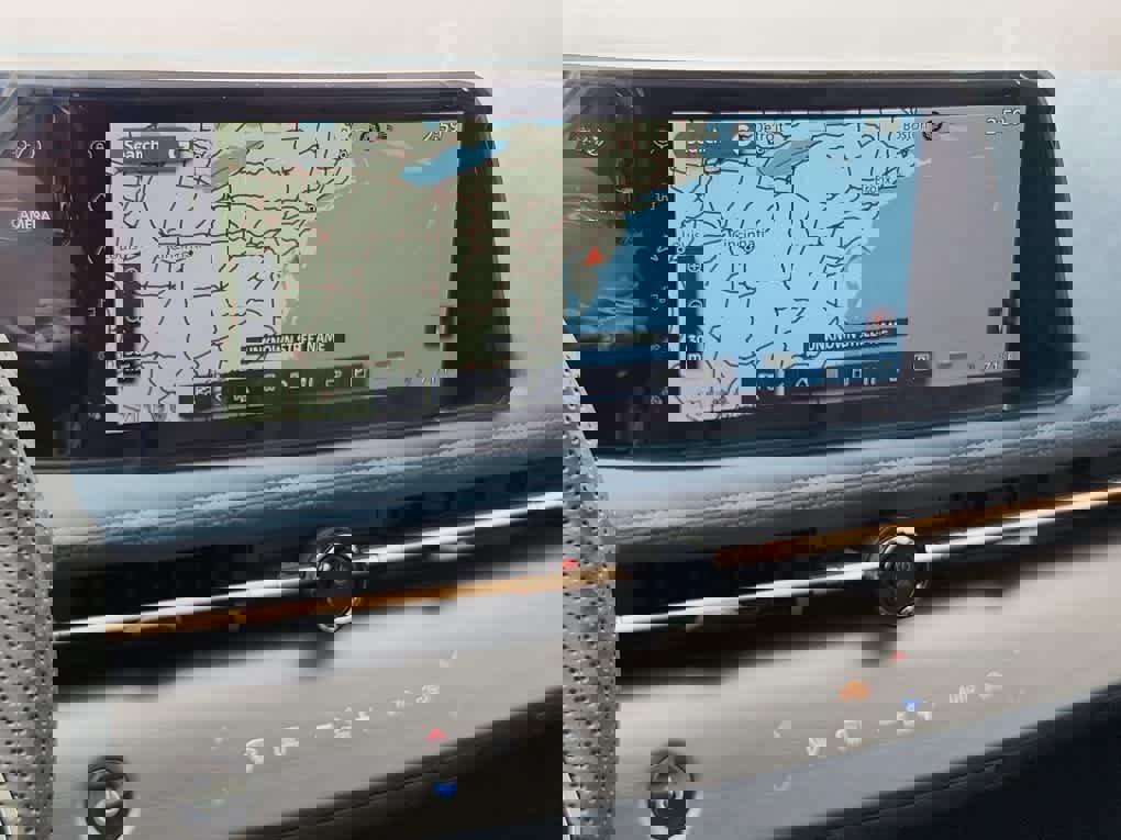 New 2025 Nissan Ariya Platinum image 15