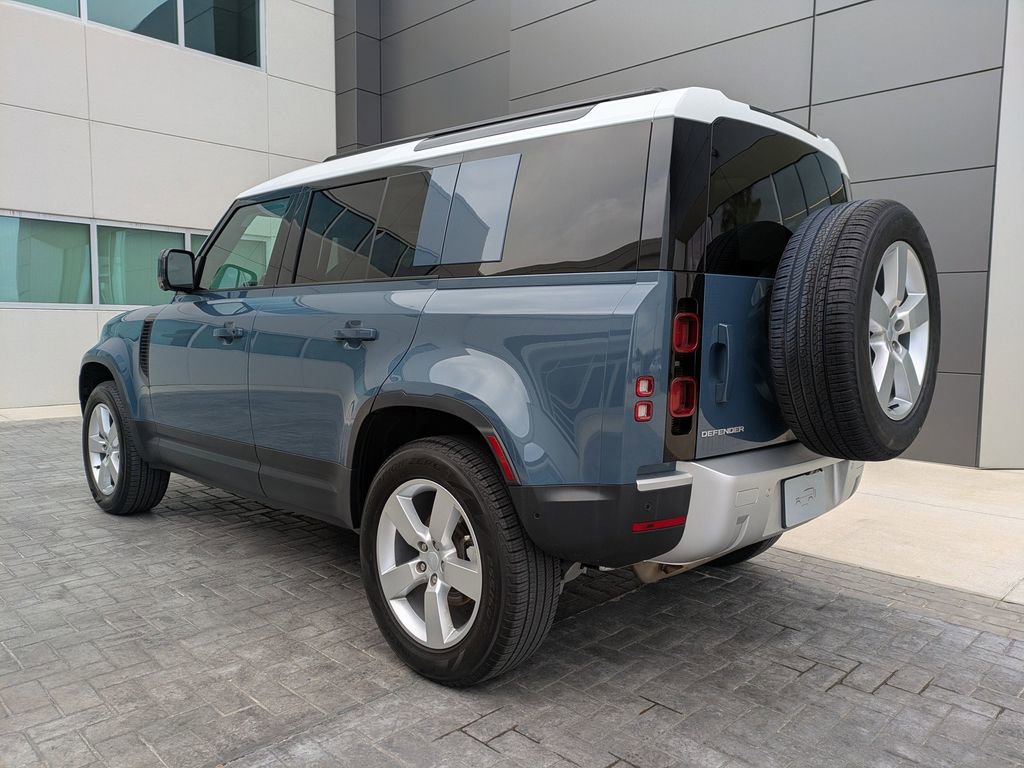 Used 2025 Land Rover Defender 110 S image 7