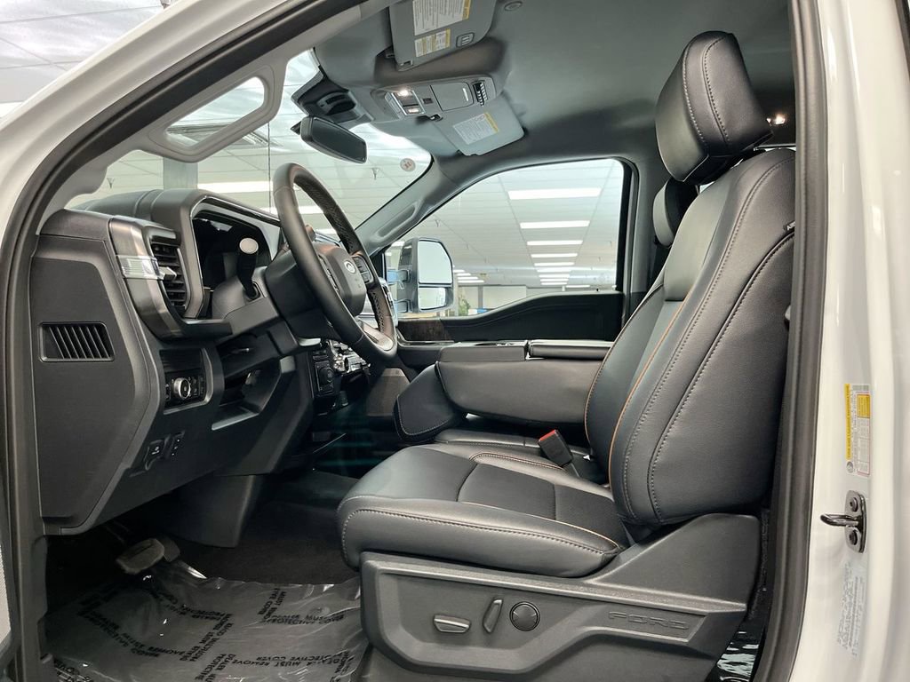 New 2026 Ford F350 4x4 Crew Cab Super Duty image 14