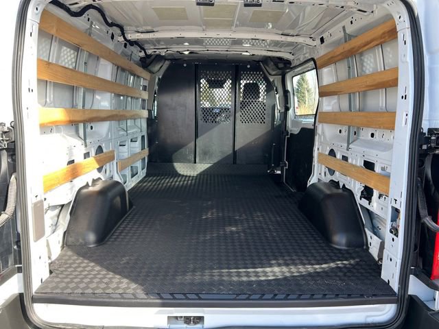 Used 2024 Ford Transit 250 Low Roof AWD w/ Exterior Upgrade Package image 16