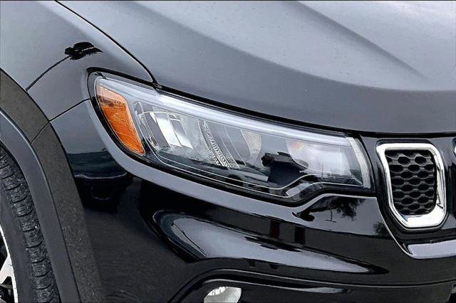 Used 2023 Jeep Compass Limited AWD/4WD image 12