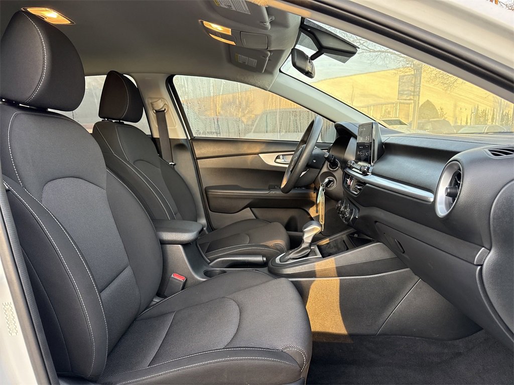 Used 2022 Kia Forte LXS w/ LXS Technology Package image 23