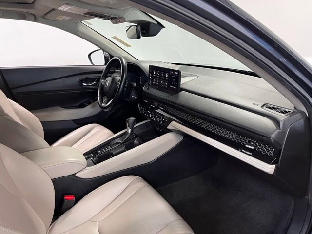 Used 2024 Honda Accord Touring image 11